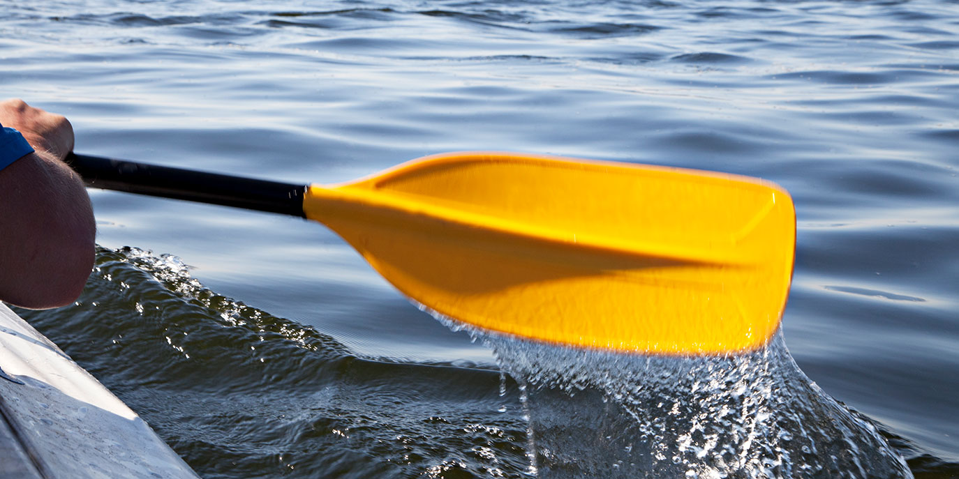 How to Pick the Best Paddle for Your Boat