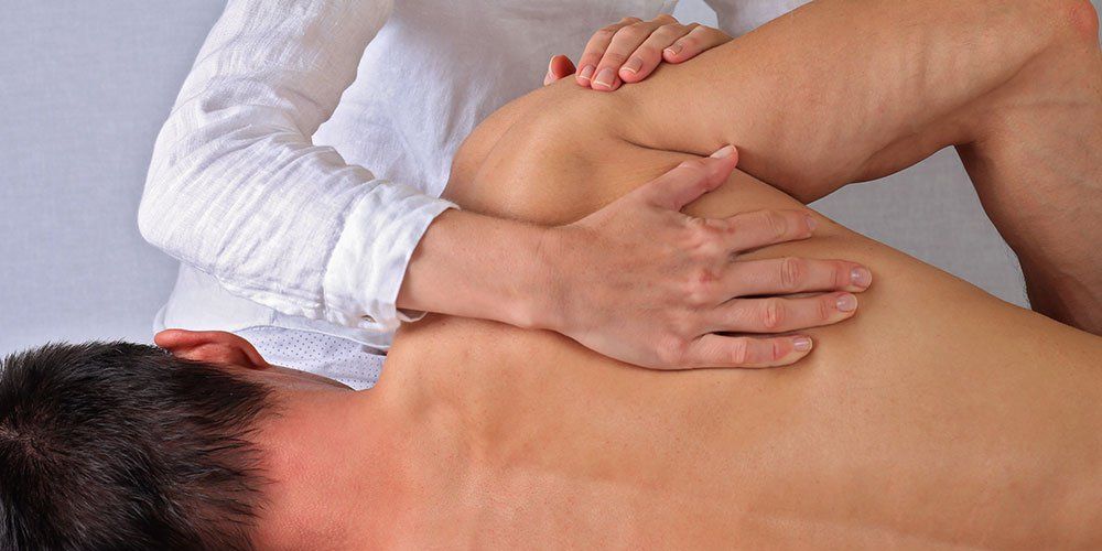 Ways a Licensed Chiropractor Can Relieve Sciatic Pain and Enhance Low Back Health